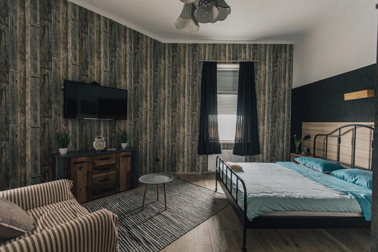 Palmers Apartments And Rooms Zagabria Esterno foto